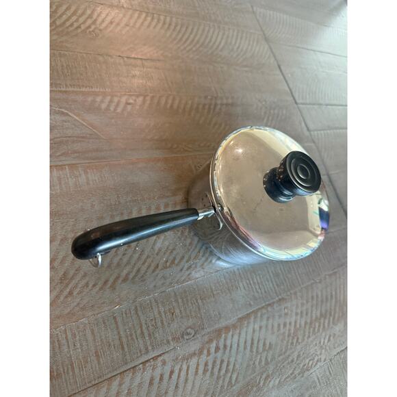 Vintage Revere Ware Stainless Steel 1 Quart Sauce Pan Pot With Lid Black Handle - Picture 3 of 5